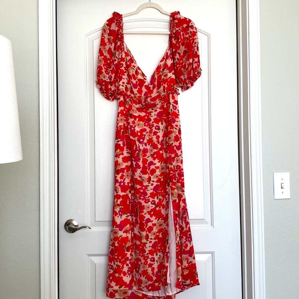 Hello Molly midi dress!